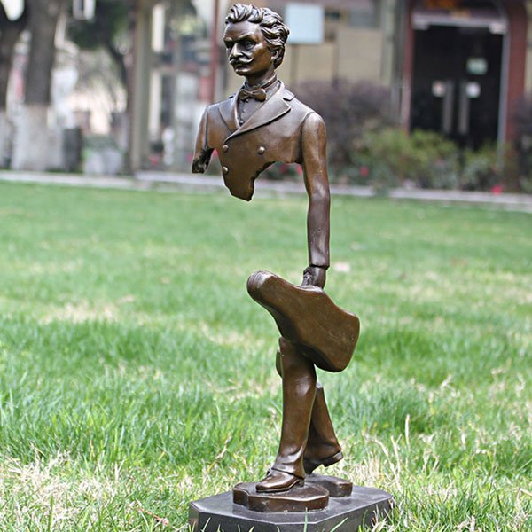 Metal garden sculptures of Bruno catalano for sale